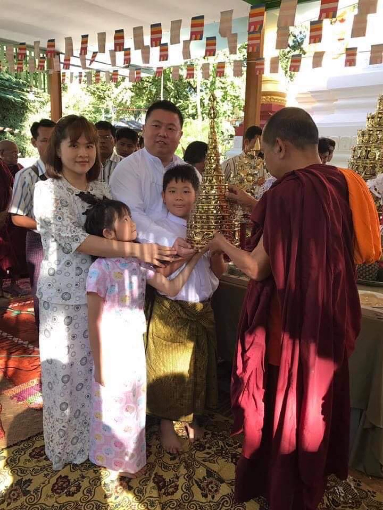 11.11.2016 တတိယ အဆူမြောက် ထီးတော်တင် သည့် " စနေနံ " စေတီ